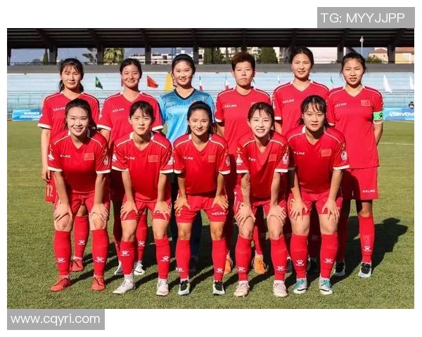 中国足球明星陆的崛起与挑战：从青训到职业生涯的奋斗历程