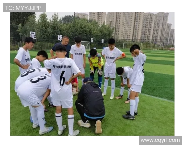 成都足球队在杯赛中的灵活战术运用与表现分析